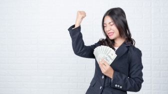 Uang, Status, dan Ekspektasi: Cara Orangtua Melihat Kesuksesan Anak