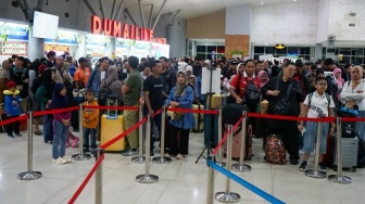 Penumpang Mulai Padati Pelabuhan Batam, Pemudik Datang Naik 18 Persen