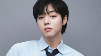 Park Ji Hoon Comeback Solo April usai Film yang Dibintanginya Sukses Besar