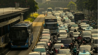 Mudik Adalah Privilege: Saat Rindu Terbentur Tiket dan Restu Keadaan