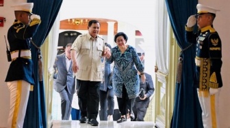 Prabowo dan Megawati Bertemu 2 Jam di Istana Merdeka, Bahas Isu Strategis hingga Geopolitik
