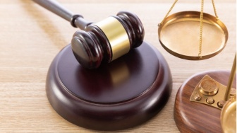 Keadilan yang Harus Dipaksa: Catatan di Balik Gugatan UU Pensiun 1980