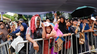 Open House Istana Diserbu Warga, Antre Halal Bihalal dengan Presiden Prabowo