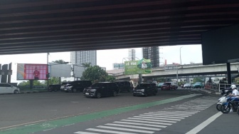 Live Report: Suasana Pemudik di Hari H Lebaran Idulfitri di Bekasi Kalimalang