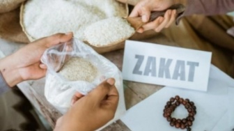 Waduh, Lupa Bayar Zakat Fitrah Setelah Sholat Idulfitri? Ini Hukum dan Cara Mengatasinya