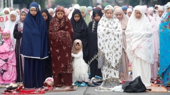 Suasana Hangat Salat Idul Fitri di Jatinegara