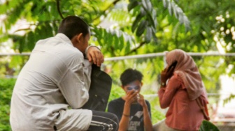 Tak Semua Lebaran Penuh Tawa, Ini Cerita Mereka yang Rayakan Idulfitri Tanpa Orang Tua