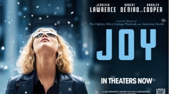 Dari Rumah Penuh Konflik ke Puncak Kesuksesan: Transformasi Jennifer Lawrence di Film Joy