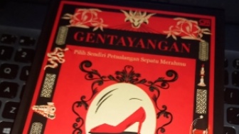 Gentayangan karya Intan Paramaditha: Menjadi "Cewek Bandel" di Balik Pilihan Sulit