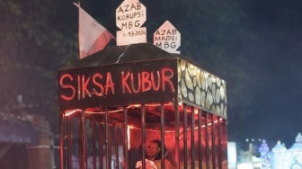 Viral Video Pawai Takbiran Azab Korupsi MBG di Lombok, Ada Siksa Kubur