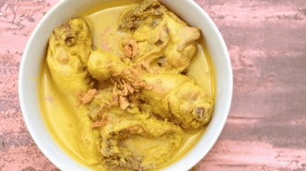 Opor Ayam Bertahan Berapa Lama? Ini Trik Ampuh Bikin Masakan Santan Awet
