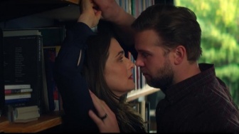 Khusus Dewasa! Serial Vladimir Sajikan Fantasi Erotis Profesor Sastra yang Tak Terkendali