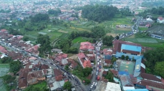 Lembah Anai Dibuka 24 Jam, Kemacetan 7 Km Terjadi Akibat Sistem One Way Saat Arus Lebaran 2026