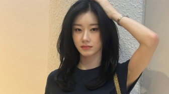 4 Outfit Hangout ala Chaeryeong ITZY, Effortless tapi Tetap Standout!