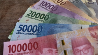 Apakah Boleh Orang Tua Memakai THR Anak? Ini Penjelasan Lengkapnya