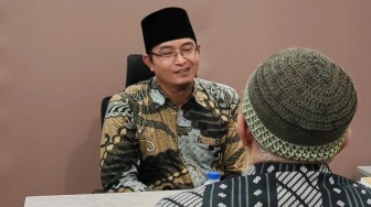 Mimpi Kuburkan Pasangan Disebut Tanda Selingkuh, Penjelasan Abah Romdhoni Viral