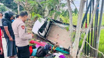 Nekat Bawa 18 Nyawa! Tragedi Gagal Nyalip Bus di Pangandaran Renggut Nyawa Nadila