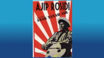 Di Persimpangan Warna dan Ideologi: Riwayat Sunyi Seorang Anak Tanah Air