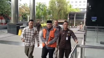 Gus Yaqut Kembali ke Rutan KPK Usai Tahanan Rumah: Alhamdulillah, Sempat Sungkem ke Ibu Saya