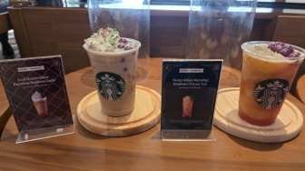 Starbucks dan Harry Potter Bersatu! Rasakan Keajaiban Bubble Meledak Ala Honeydukes di Menu Baru Ini