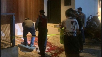 Kronologi Detik-detik WNA Belanda Dibantai Dua Pria Bertopeng Ojol