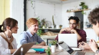 Mengapa Keputusan Negara Gagal Jika Tanpa Diskusi Publik? Menelisik Kasus BOP dan MBG