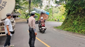 Pangandaran Diserbu 25 Ribu Kendaraan! Polisi Terapkan Rekayasa di Jalur Emplak