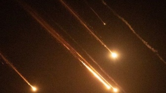 Rudal Kiamat Iran Hantam Kota Dekat Tel Aviv Israel, Belasan Warga Sipil Termasuk Anak-Anak Terluka