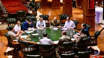 Presiden Prabowo Pimpin Rapat Percepatan Pengolahan Sampah Menjadi Energi