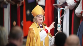 Siapa Sarah Mullally? Mantan Perawat yang Jadi Perempuan Pertama Pimpin Gereja Inggris