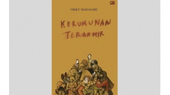 Ulasan Novel Kerumunan Terakhir, Pudarnya Batas Realitas Kehidupan