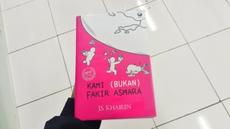 Review Novel Kami (Bukan) Fakir Asmara: Tutorial Jadi Badut Hubungan yang Tetap Elegan
