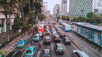 Di Balik Tren Turunnya Pemudik: Dilema Ekonomi yang Mengalahkan Tradisi Pulang Kampung