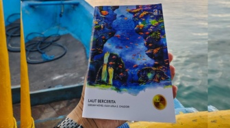 Novel Laut Bercerita: Kekerasan Fisik yang Terus Berulang dan Belum Usai