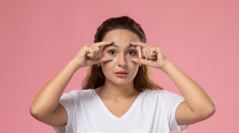 6 Cara Mengatasi Mata Bengkak: Praktis, Cepat, dan Mudah Diterapkan