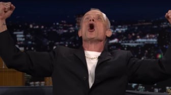 Kepala Diperban, Flea RHCP Bohong Habis Hajar Preman yang Rampok Lansia