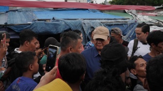 Kala Prabowo Temui Rakyat di Permukiman Kumuh Bantaran Rel Senen