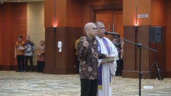 Menkeu Purbaya Lantik Robert Leonard Marbun Sebagai Sekjen Kemenkeu