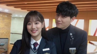 Agensi Bantah Rumor Pacaran Kim Young Dae dan Lee Naeun: Hanya Teman