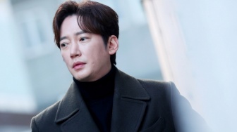 Profil Lee Sang Bo, Aktor Korea yang Ditemukan Meninggal di Rumahnya