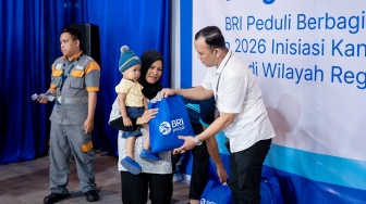 BRI Peduli Berbagi Bahagia, BRI Region 4 Palembang Salurkan Sembako untuk Warga dan Panti Asuhan