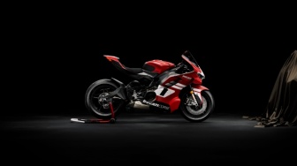 Ducati Superleggera V4 Centenario, Pertama yang Pakai Carbon Ceramic Brakes