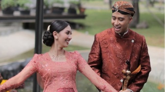 Unggahan Sheila Dara untuk Ultah Vidi Aldiano Bikin Warganet Mewek