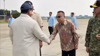 Prabowo Sempat Berbincang dengan Dasco Sebelum Pergi Menemui Kaisar dan PM Jepang