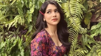 Heboh Poster Vulgar Love & 10 Million Dollars, Peran Davina Karamoy Disorot