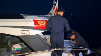 Sikat 'Underground Economy', Bea Cukai-Pajak Segel Kapal Mewah di Teluk Jakarta