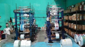 Peluru di Teheran, Luka di Cibuntu: Saat Perang Global Menjerat Napas Industri Plastik Bandung