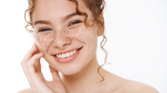 Apa Penyebab Flek Hitam di Wajah? Ini 7 Faktornya