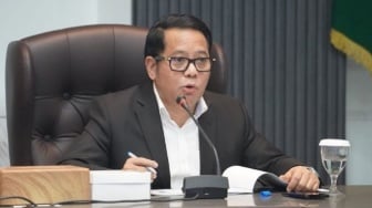 WFH ASN Bukan Work From Anywhere, Kemenag Tegaskan Pegawai Harus Standby di Rumah