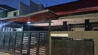 Pantauan Terkini: Rumah Ono Surono Sepi Usai Digeledah KPK, Hanya Ada Toyota Hardtop